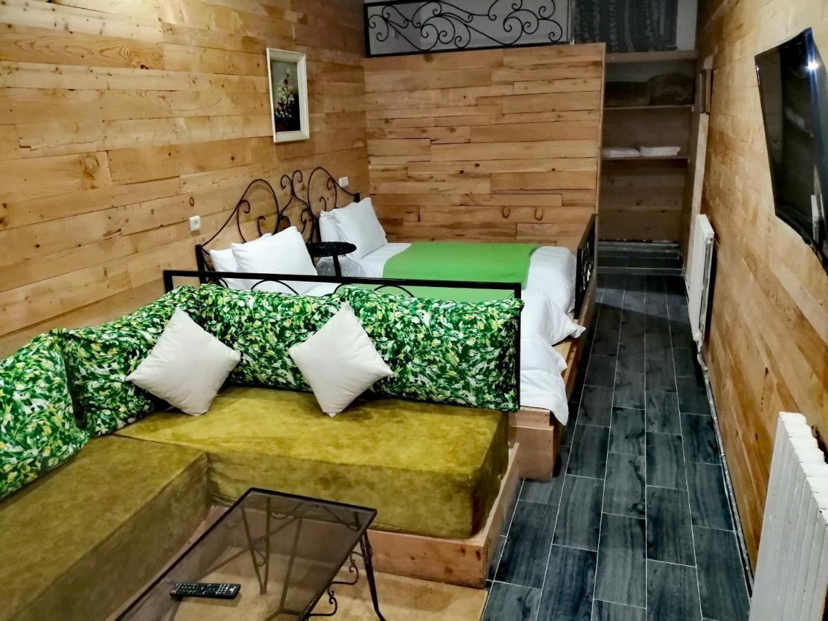 Tamanoucht Hotell Ifrane  Rom bilde